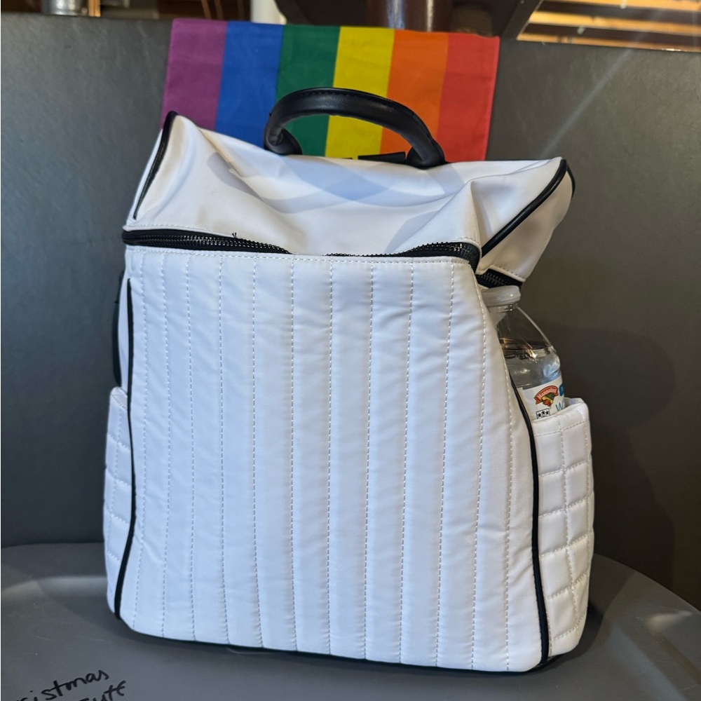 Stylish White Backpack - Picture 9 of 10